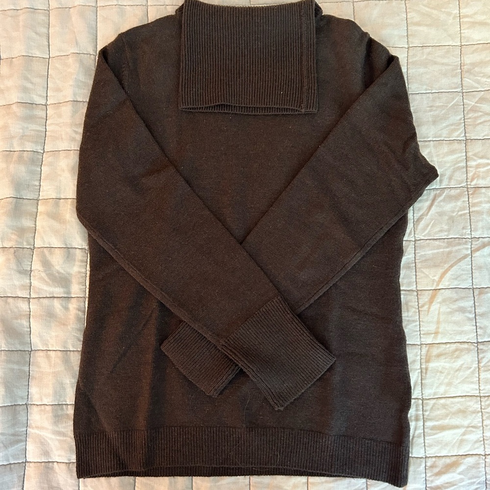 Classic merino wool brown turtleneck size small - Picture 2 of 5